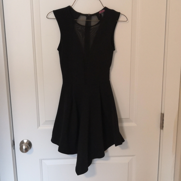 Mesh back dress - Picture 3 of 5